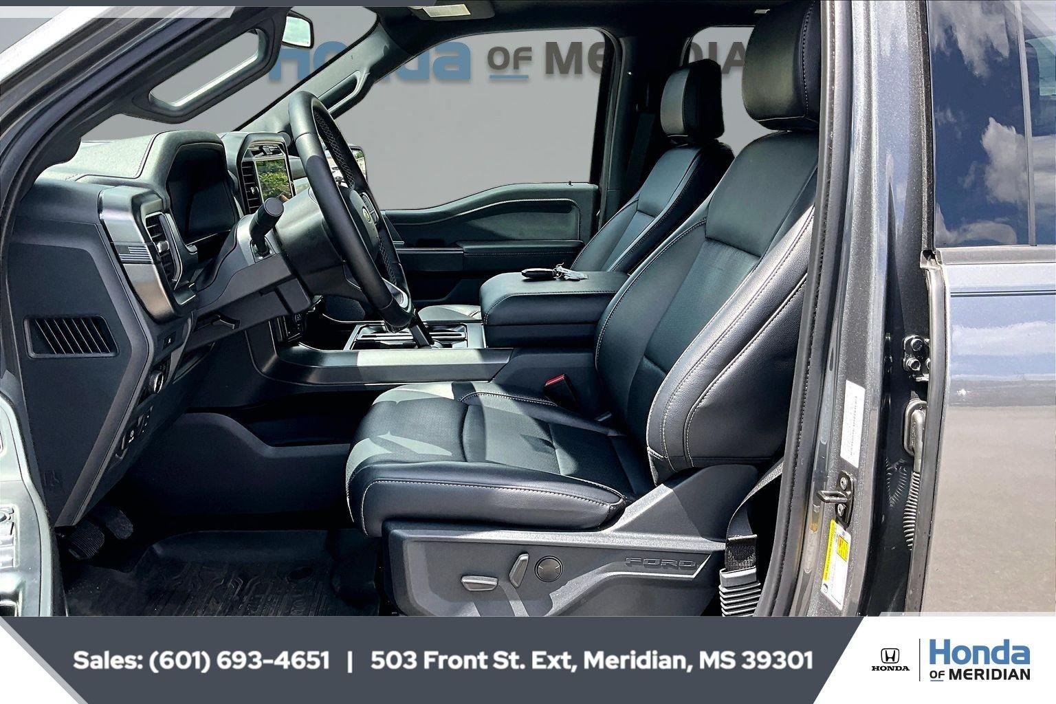 Used 2025 Carbonized Gray Ford LARIAT image 18