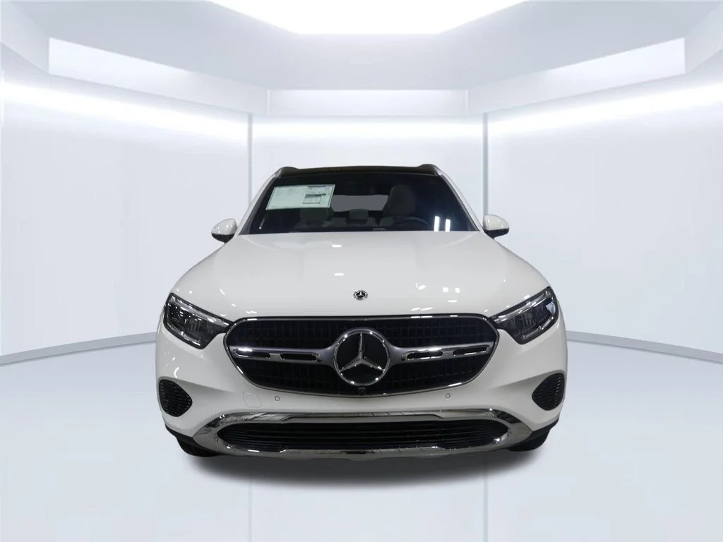 New 2026 Polar White Mercedes-Benz GLC 300 image 8