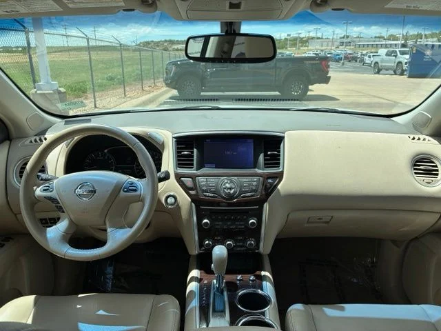 Used 2013 Moonlight White Nissan Platinum image 11