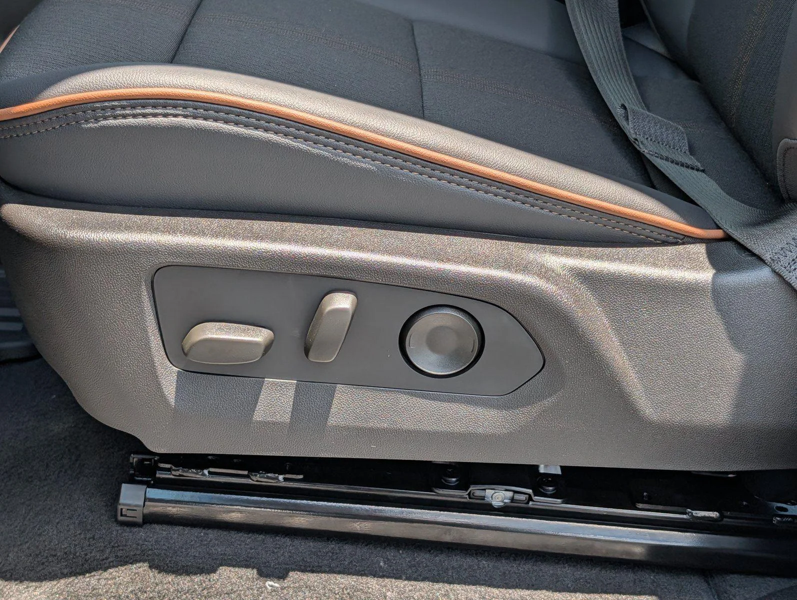 New 2026 Onyx Black GMC AT4 image 13
