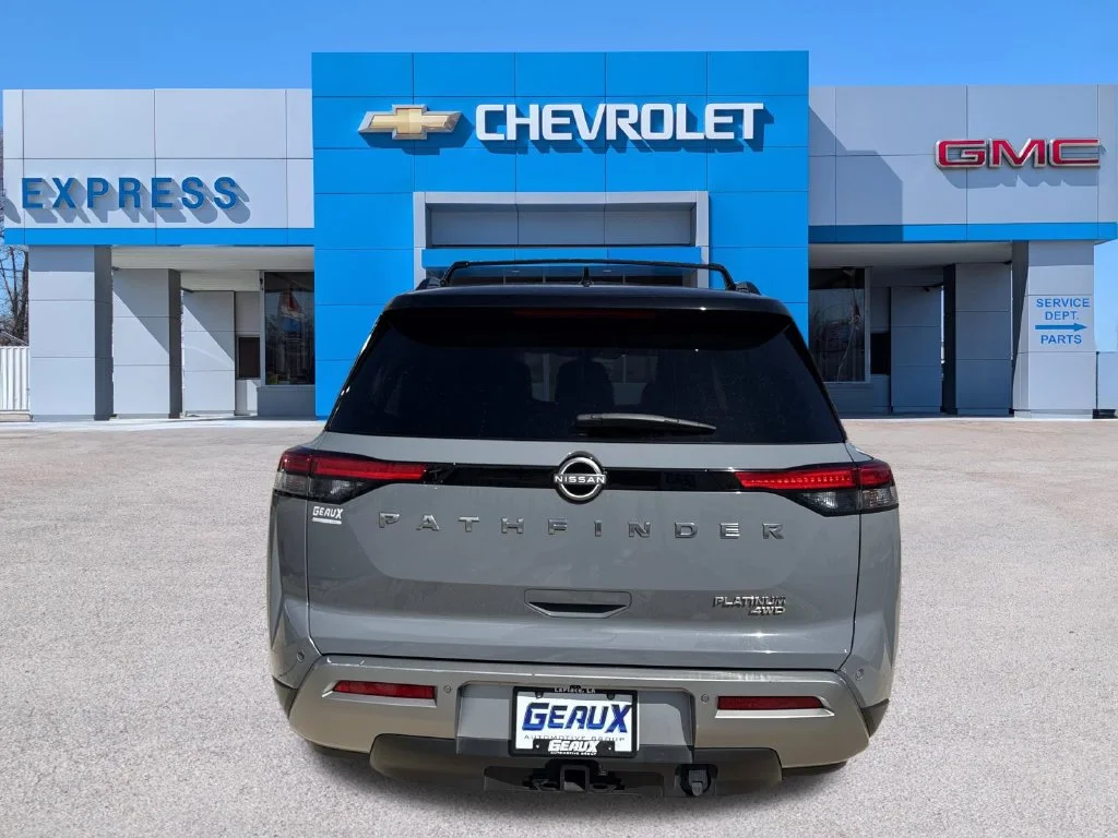Used 2023 Gray Nissan Platinum image 11