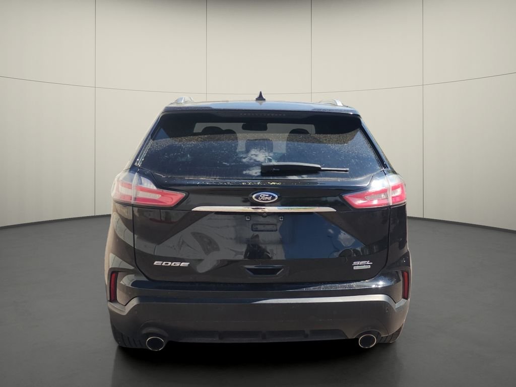 Used 2019 Black Ford SEL image 6