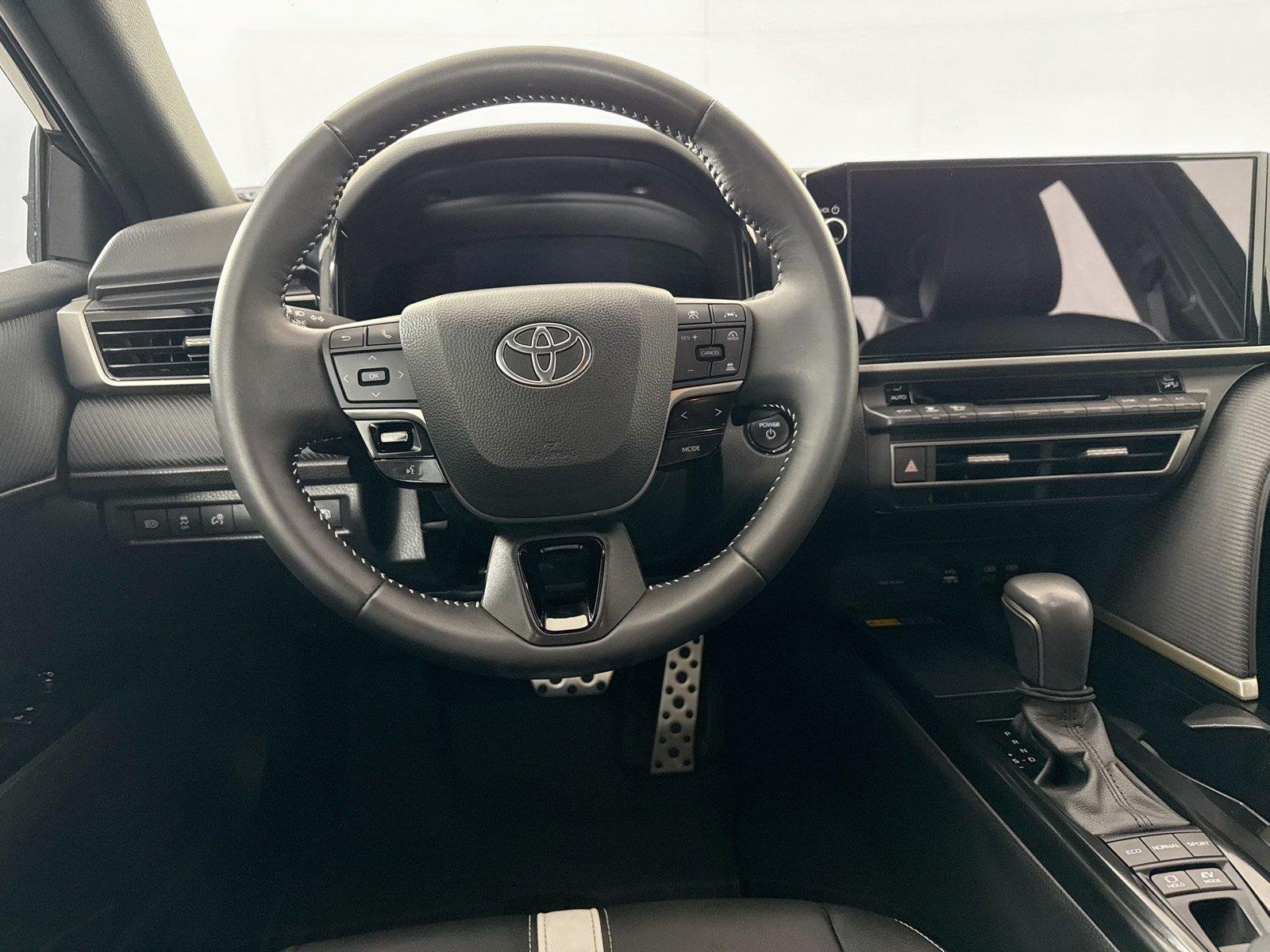Certified Used 2025 Midnight Black Metallic Toyota SE image 30