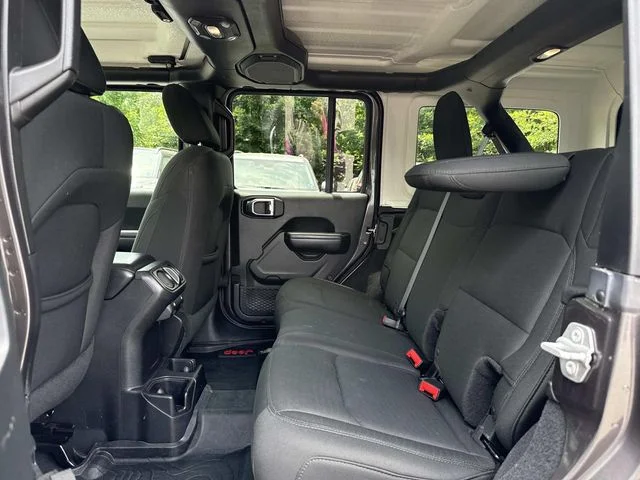 Used 2018 Gray Jeep Unlimited Sport S image 14
