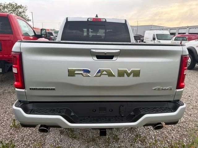 New 2027 Silver Zynith Exterior Paint RAM Big Horn/Lone Star image 5