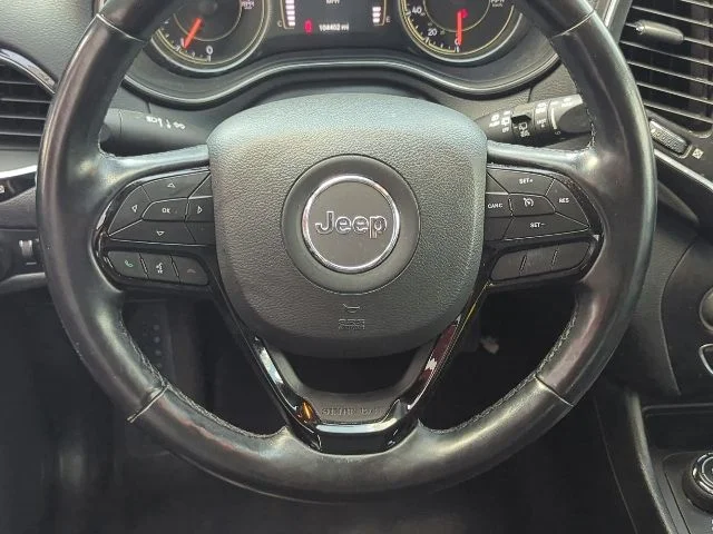 Certified Used 2021 White Jeep Latitude Plus image 8