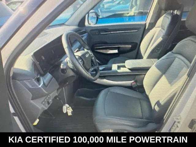 Used 2026 White Kia Light Long Range image 6