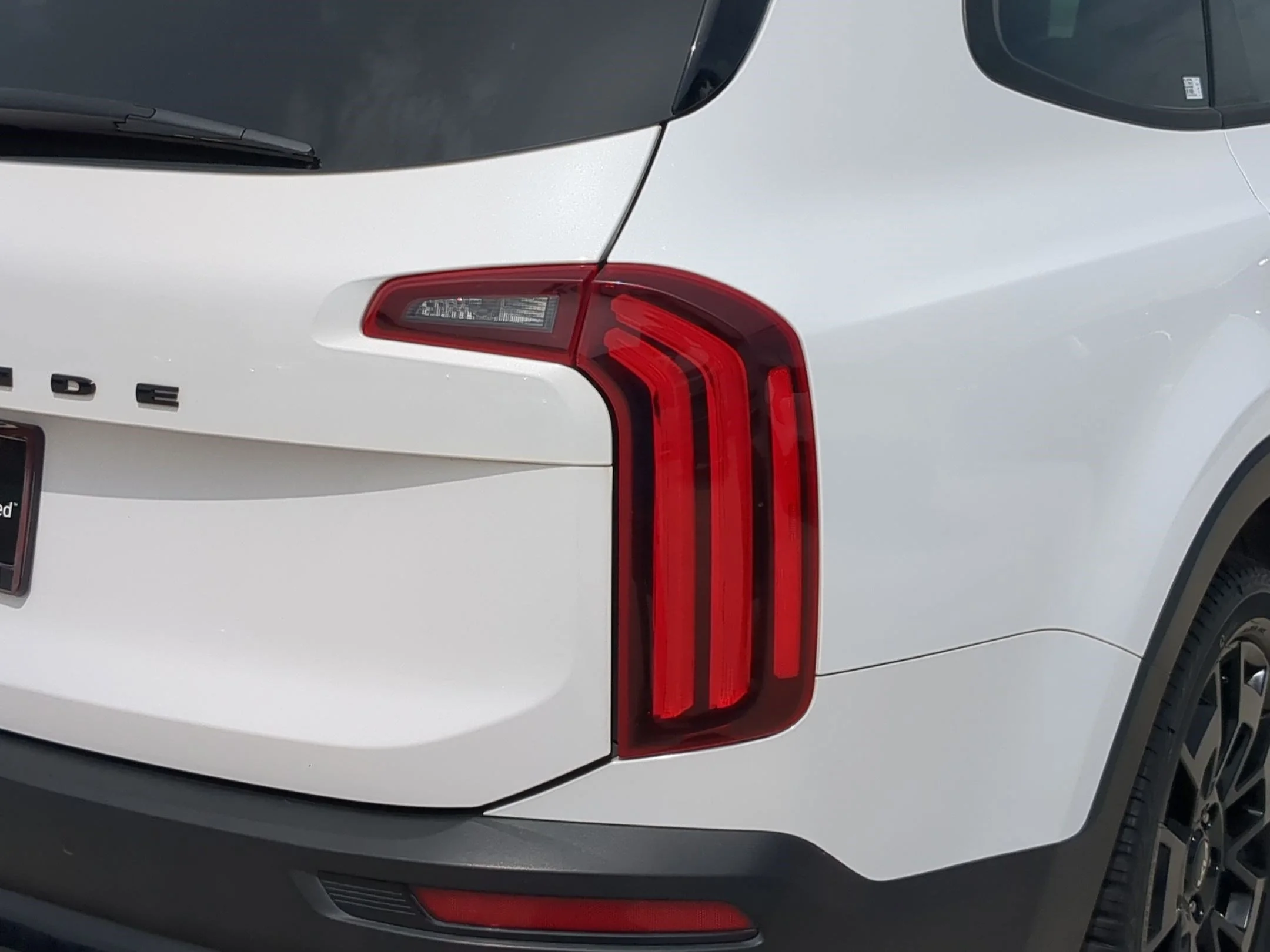 Used 2022 Glacial White Pearl Kia SX image 11