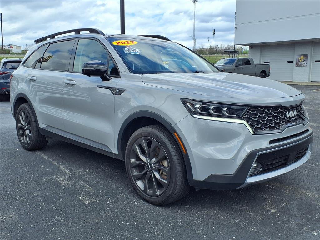 Used 2022 Wolf Gray C7s Kia X-Line SX Prestige image 3