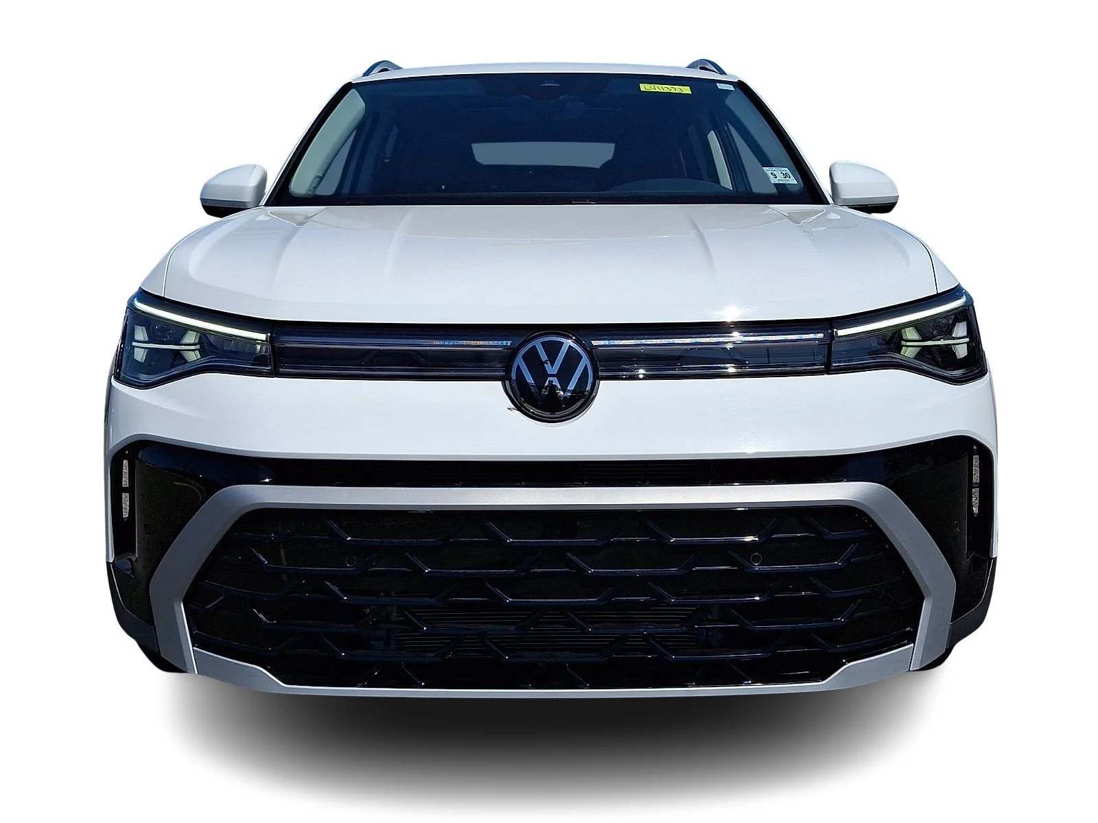 Used 2025 Pure White   0Q0q Volkswagen SEL image 2