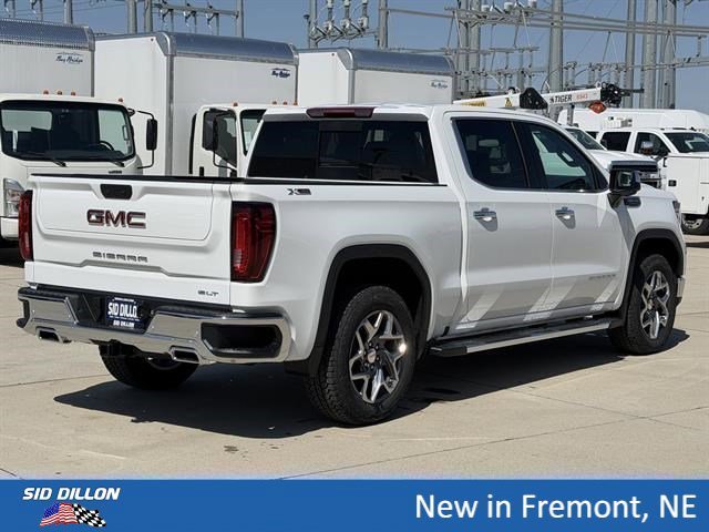 2026 GMC Sierra 1500 SLT - Photo 4