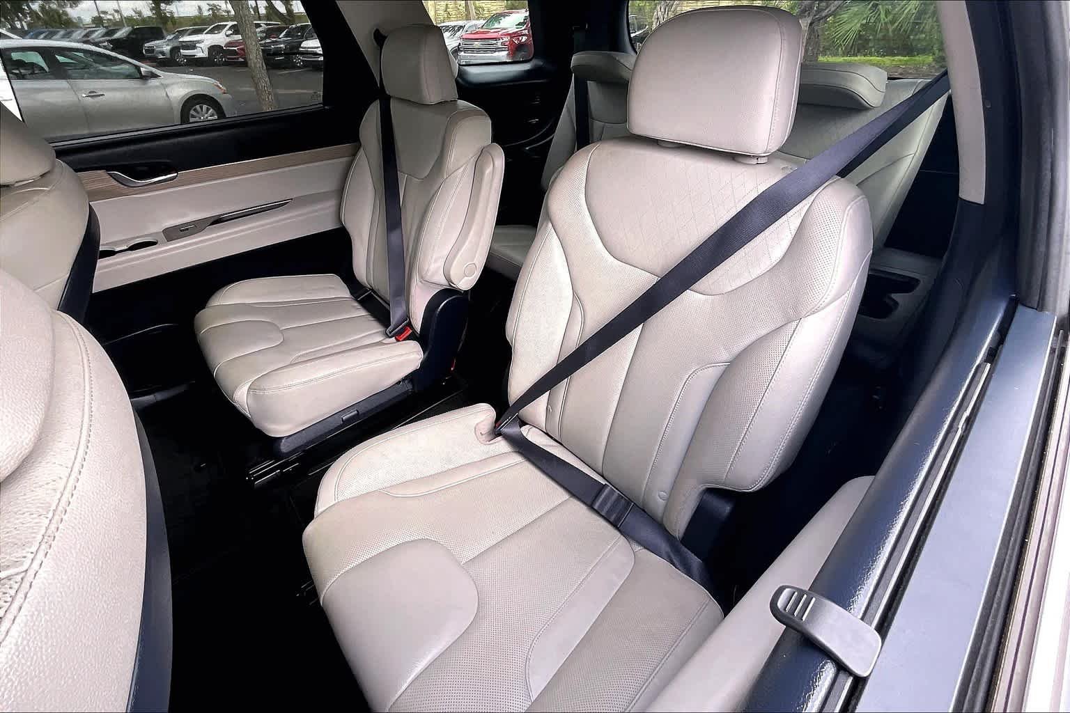 Used 2020 Lagoon Silver Hyundai SEL image 27