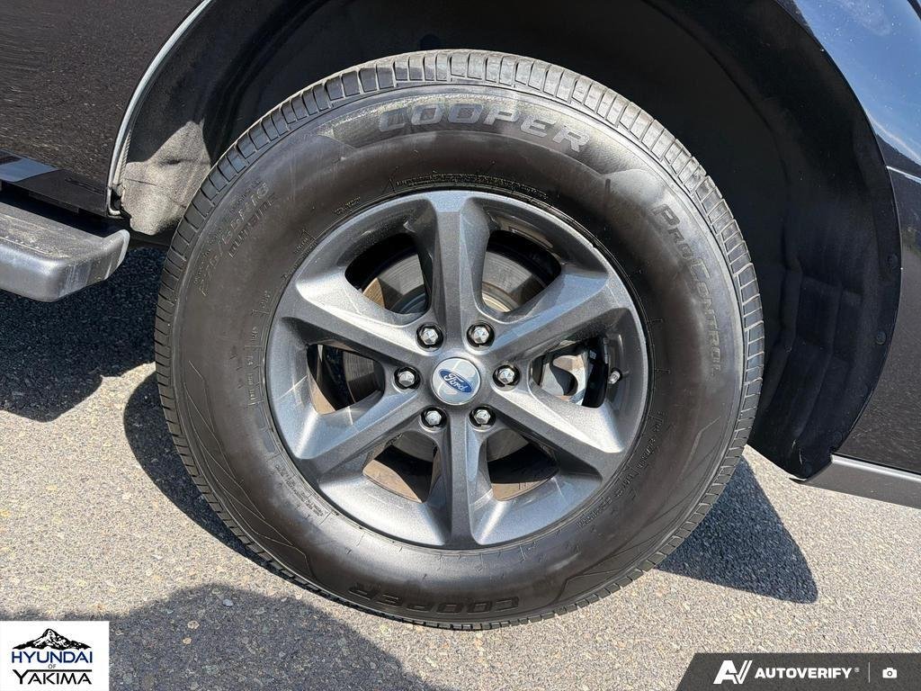 Used 2021 Agate Black Metallic Ford XLT image 6