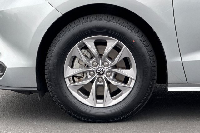 Certified Used 2022 Silver Toyota LE image 32