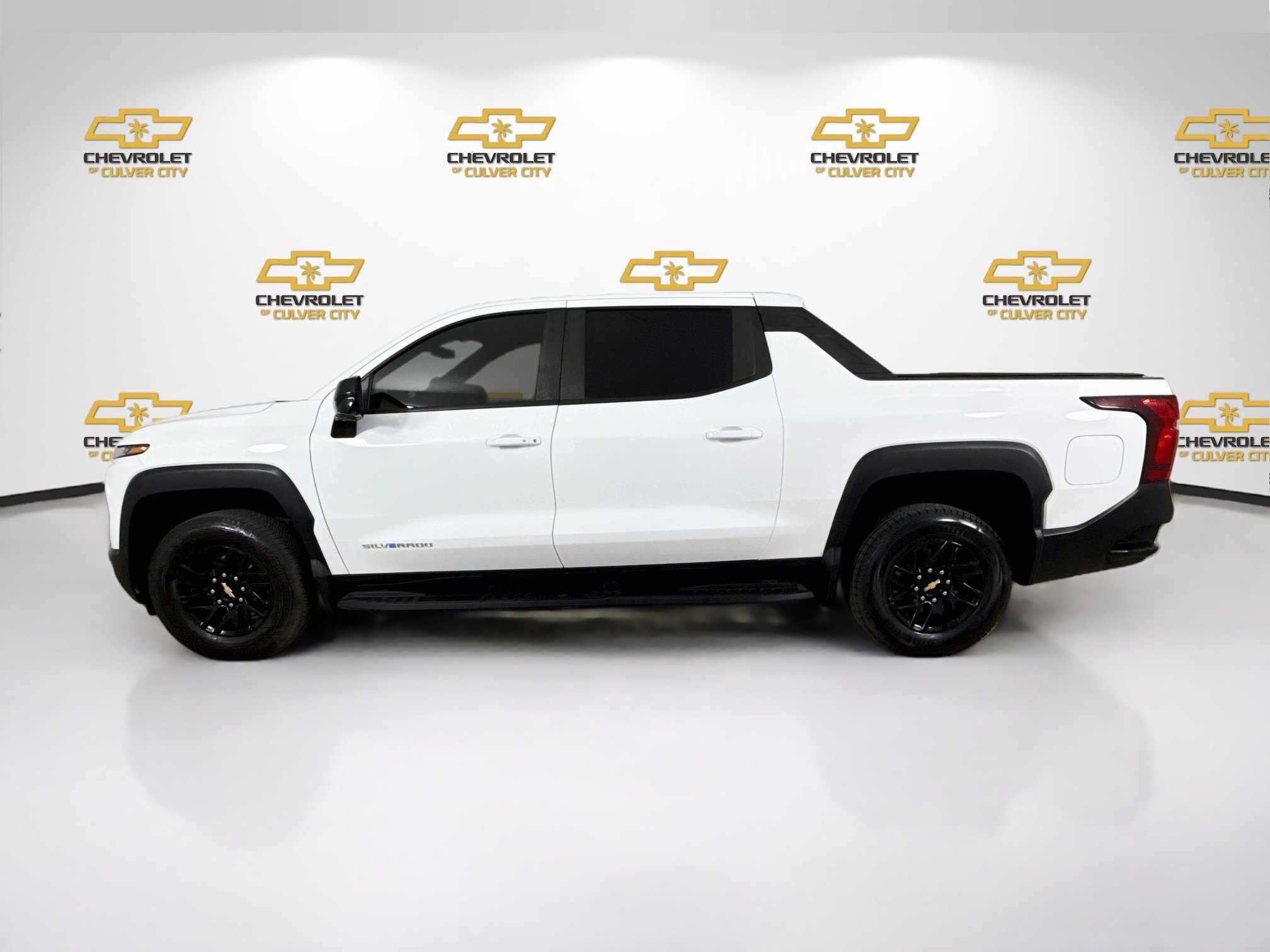 Used 2024 Summit White Chevrolet Work Truck image 5