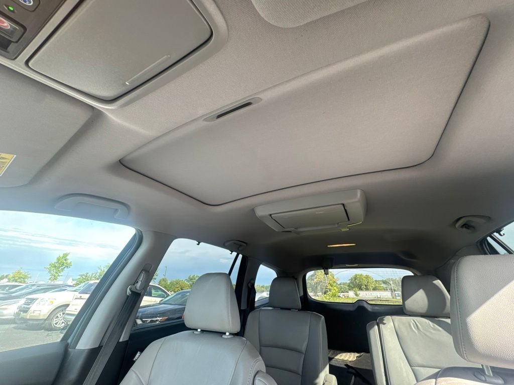 Used 2019 Gray Honda Touring image 20