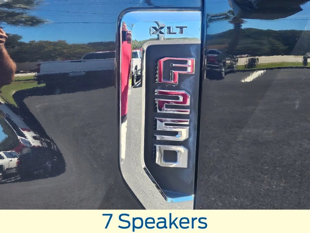 Used 2020 Black Metallic Ford XLT image 24