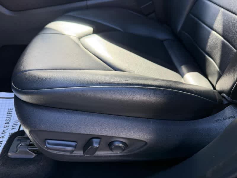 Used 2022 Midnight Black Metallic Toyota Hybrid XLE image 28