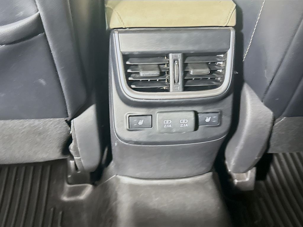Used 2020 Crystal White Pearl Subaru Limited image 28