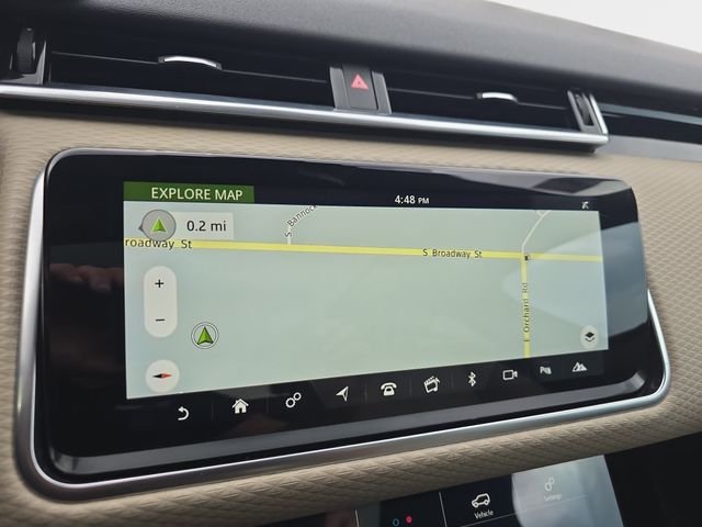 Used 2018 Silver Land Rover S image 25
