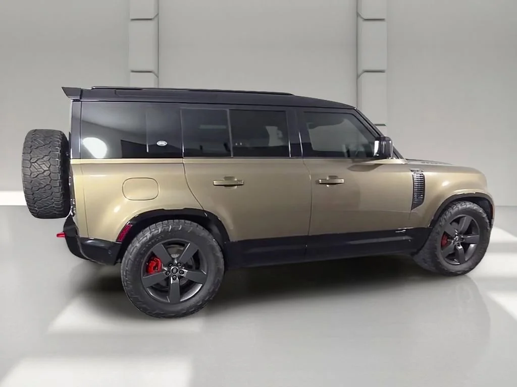 Used 2023 Gondwana Stone Metallic Land Rover X image 38