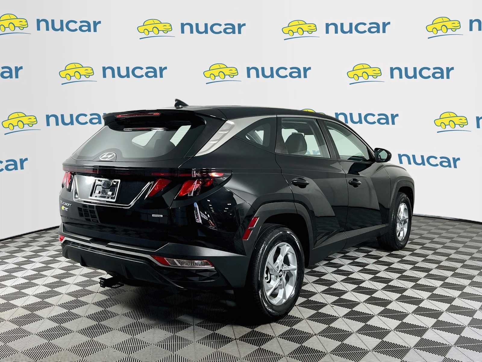 Used 2024 Black Pearl Hyundai SE image 7