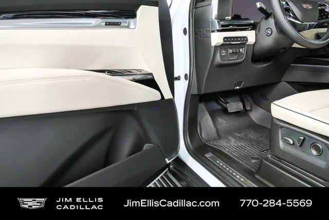 Used 2026 Vibrant White Tricoat Cadillac Sport image 7
