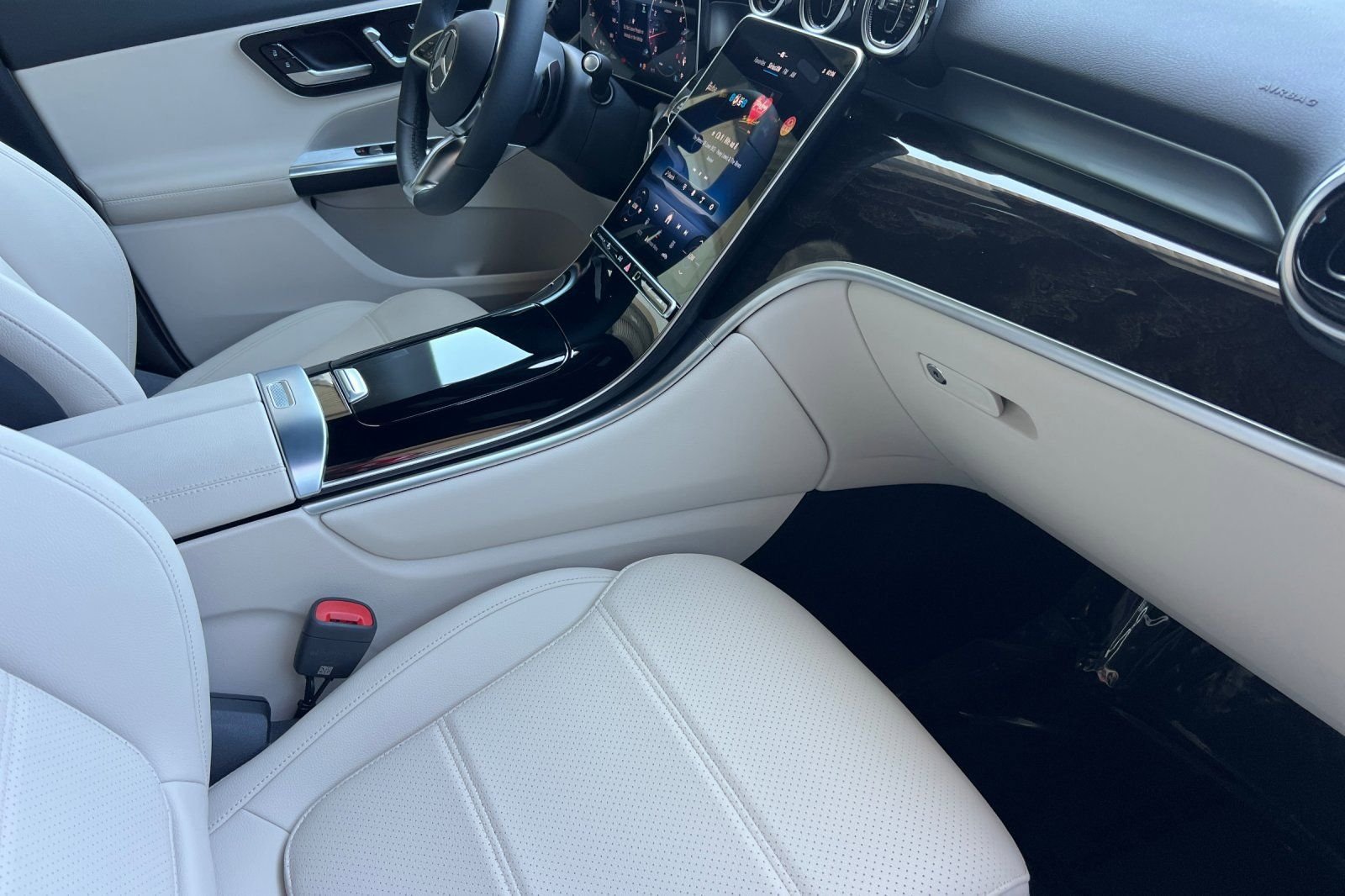 Certified Used 2026 Polar White Mercedes-Benz 300 image 20