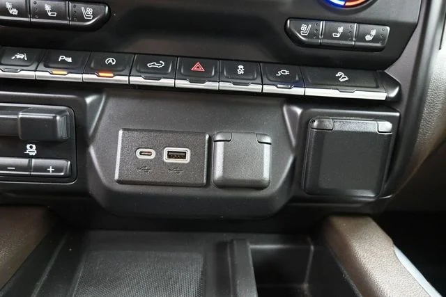 Used 2021 Gray Chevrolet LTZ image 27