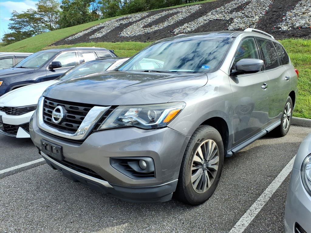 Used 2017 Gray Nissan SV image 9
