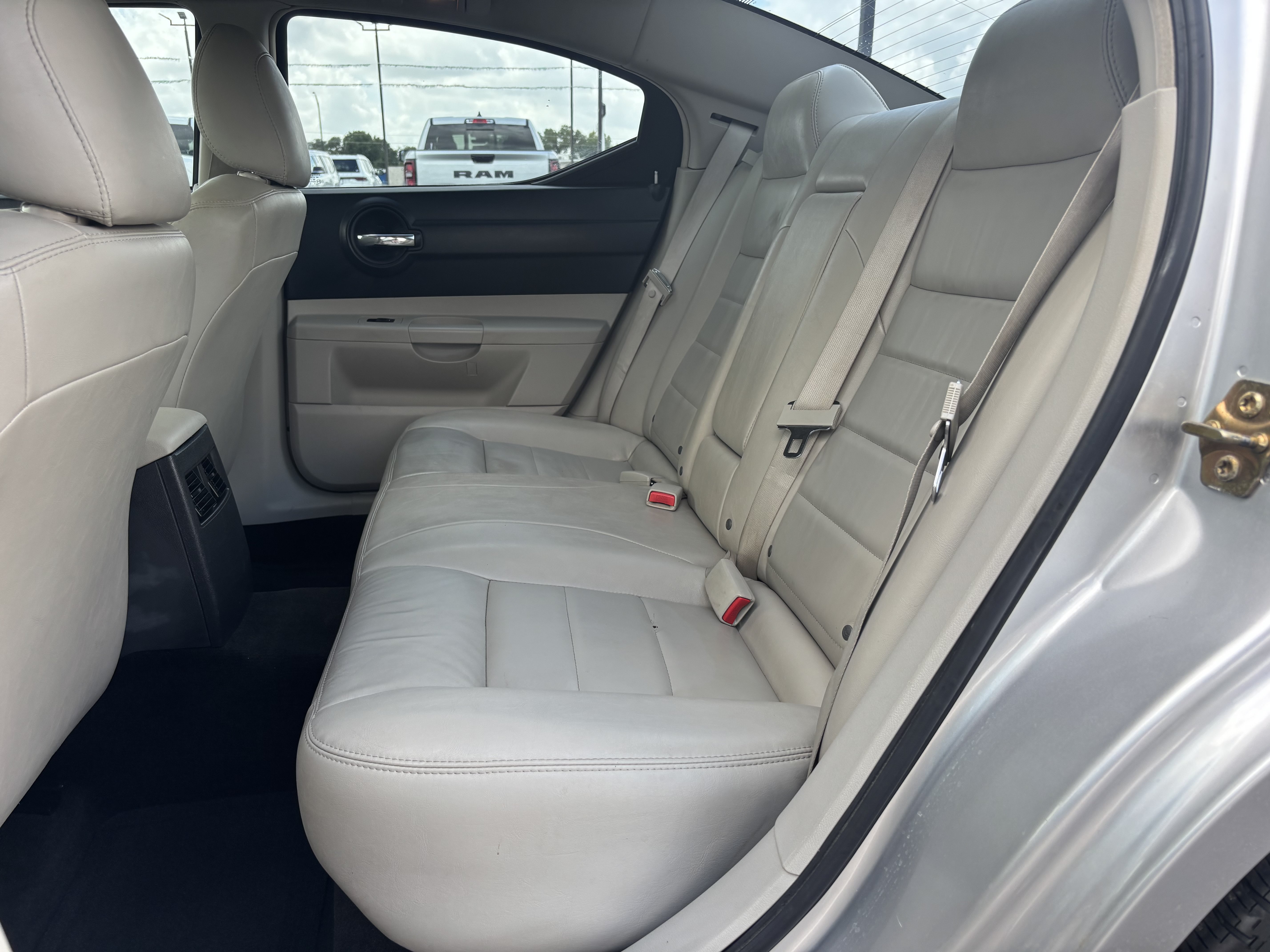 Used 2006  Dodge R/T image 20