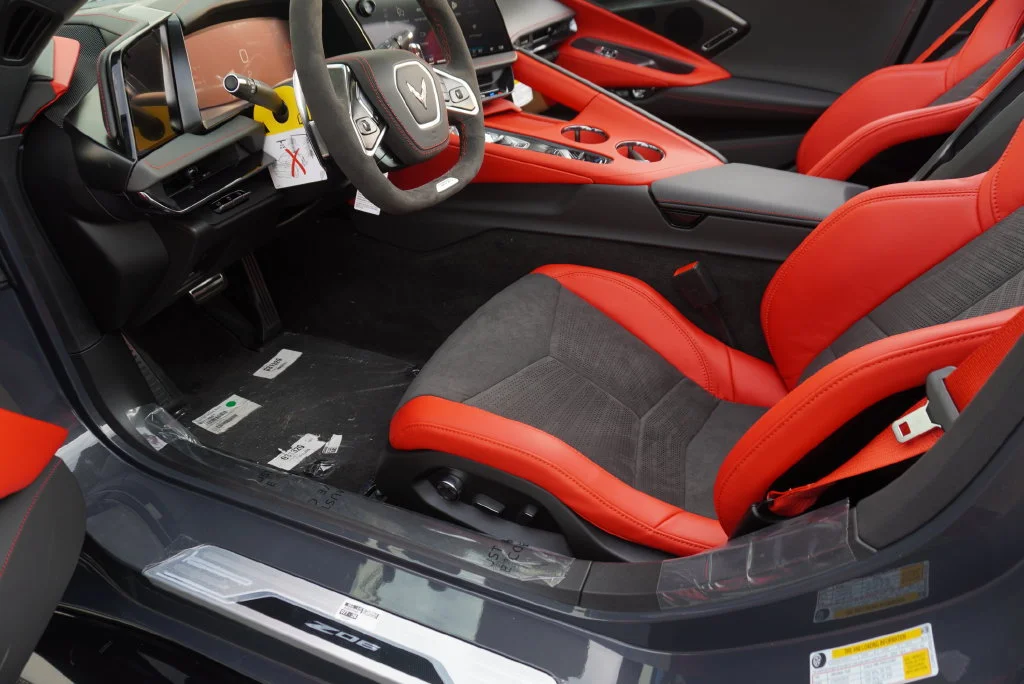 2027 Chevrolet Corvette 2LZ - Photo 36