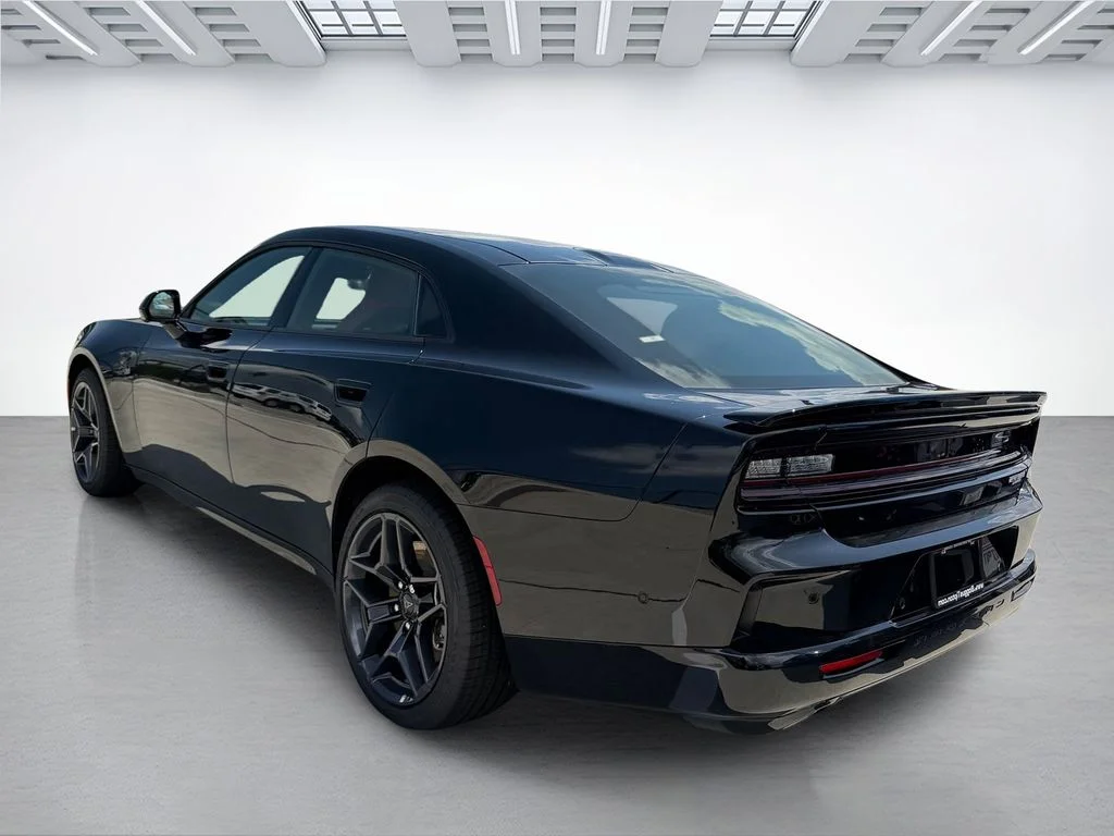 New 2026 Diamond Black Crystal Pearlcoat Dodge Scat Pack Plus image 4