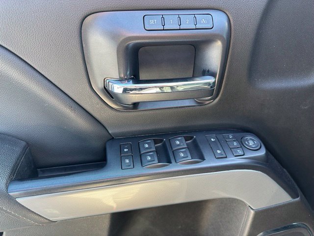 Used 2018 BLACK Chevrolet LTZ image 17