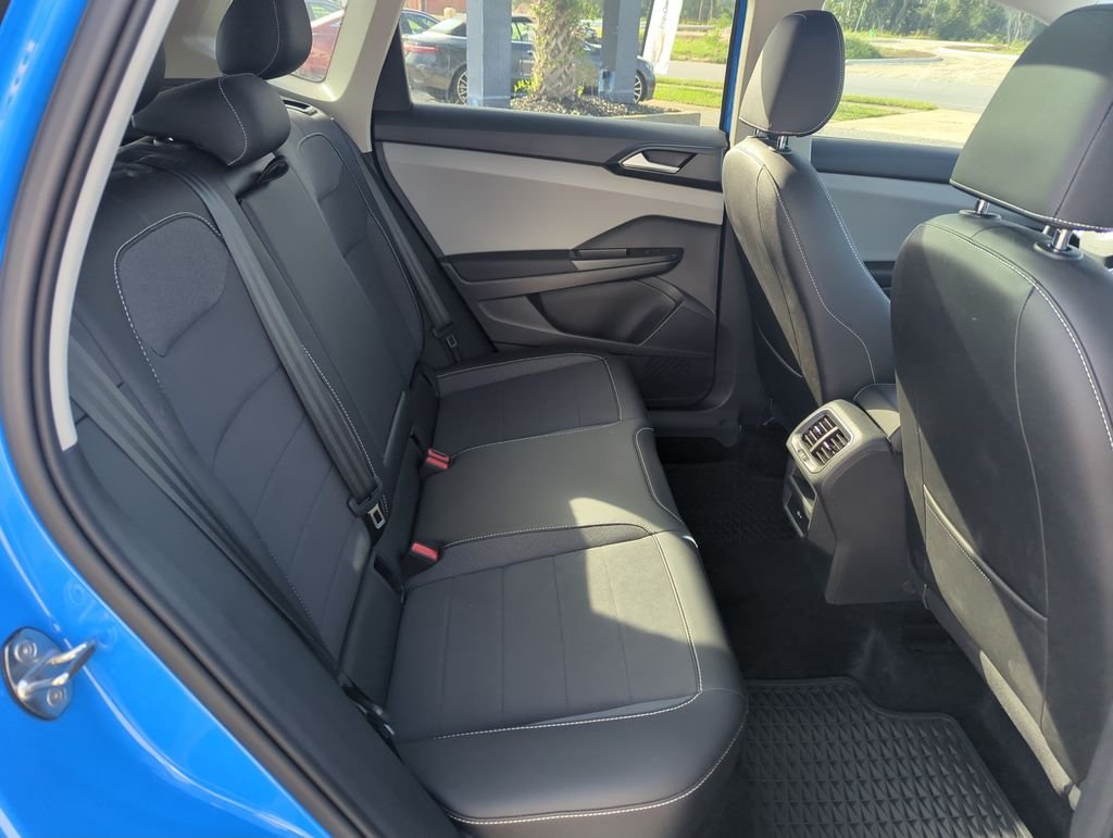 Used 2022 Blue Volkswagen 1.5T SE image 33