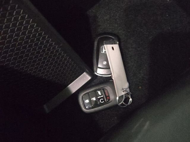 Used 2023  Honda EX-L image 14
