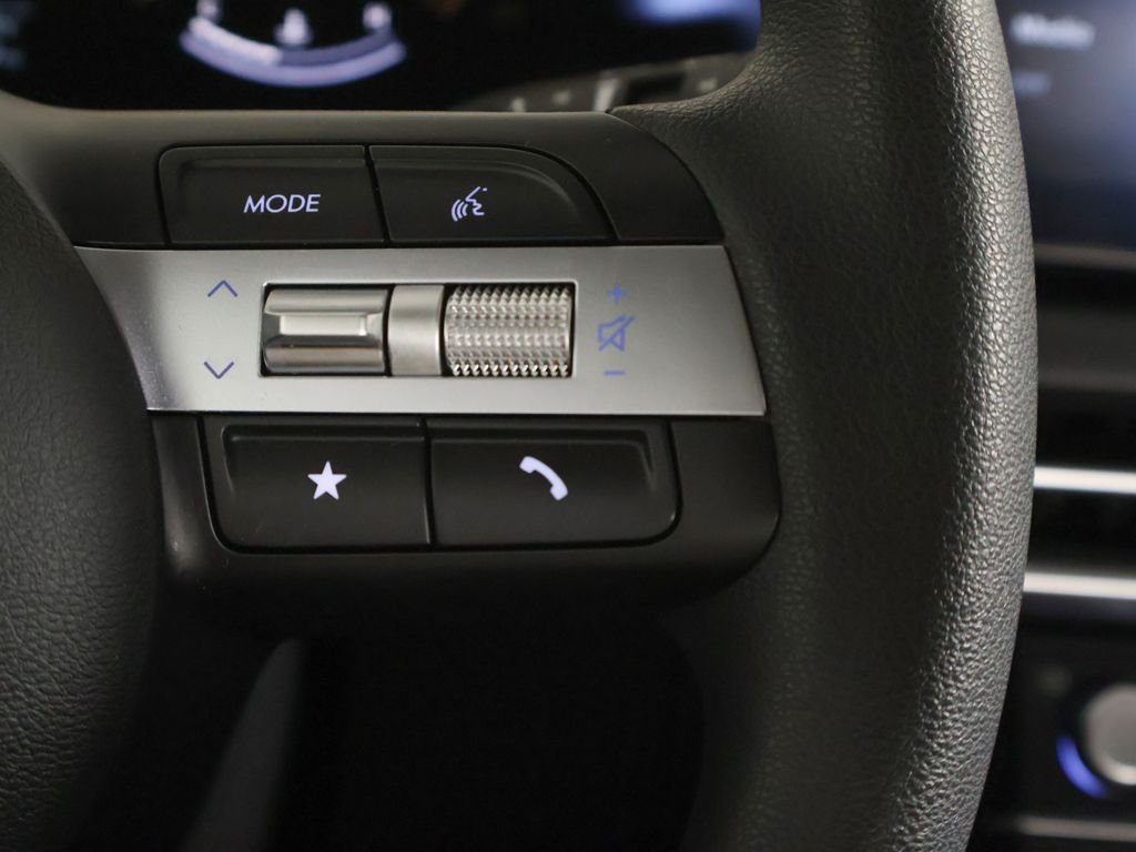 Used 2025 Blue Hyundai SE image 34