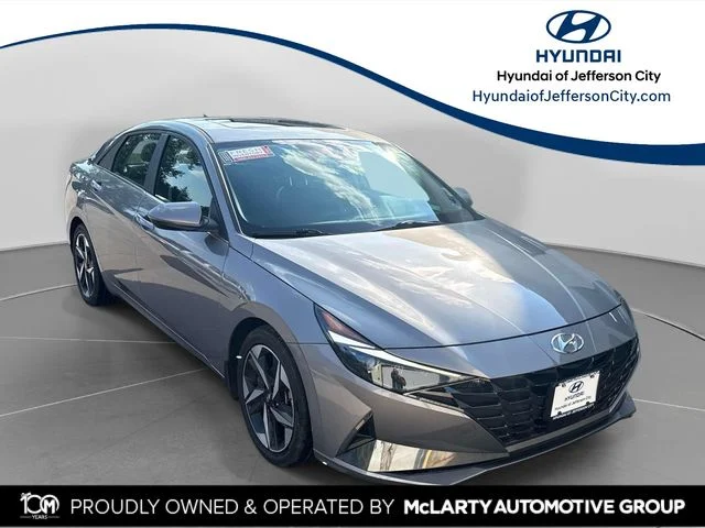 Used 2022 Silver Hyundai Limited image 1