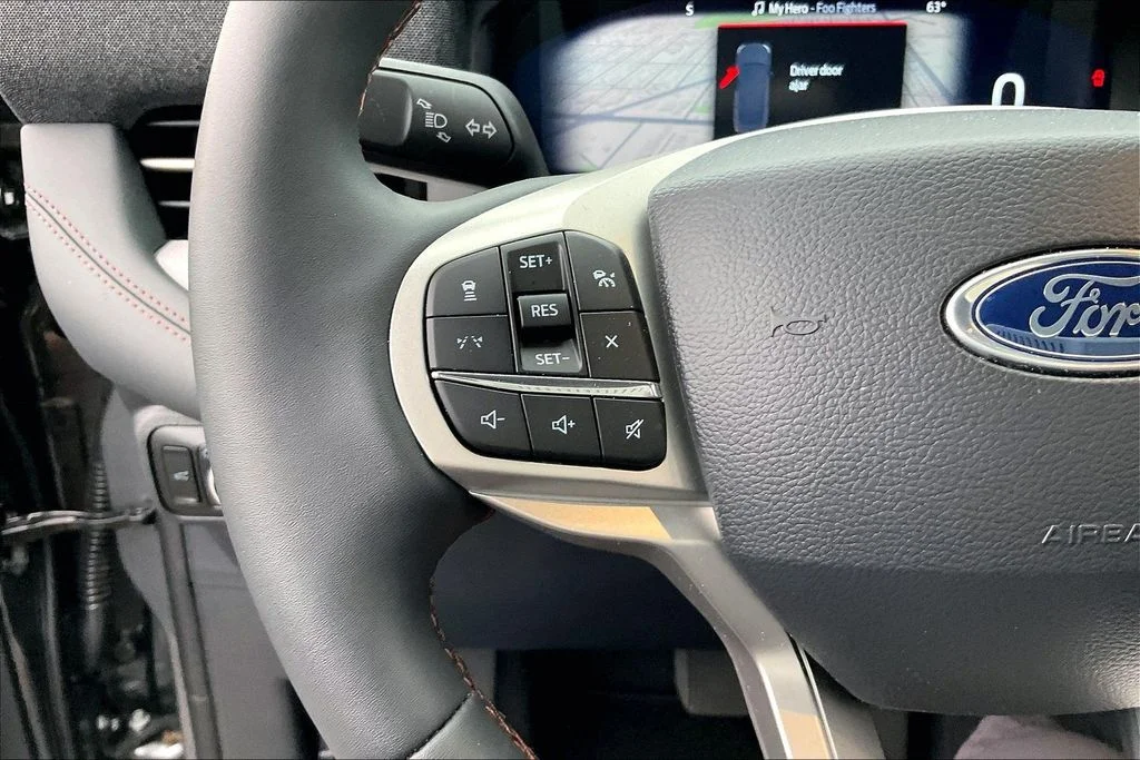 New 2026 Carbonized Gray Metallic Ford Active image 17