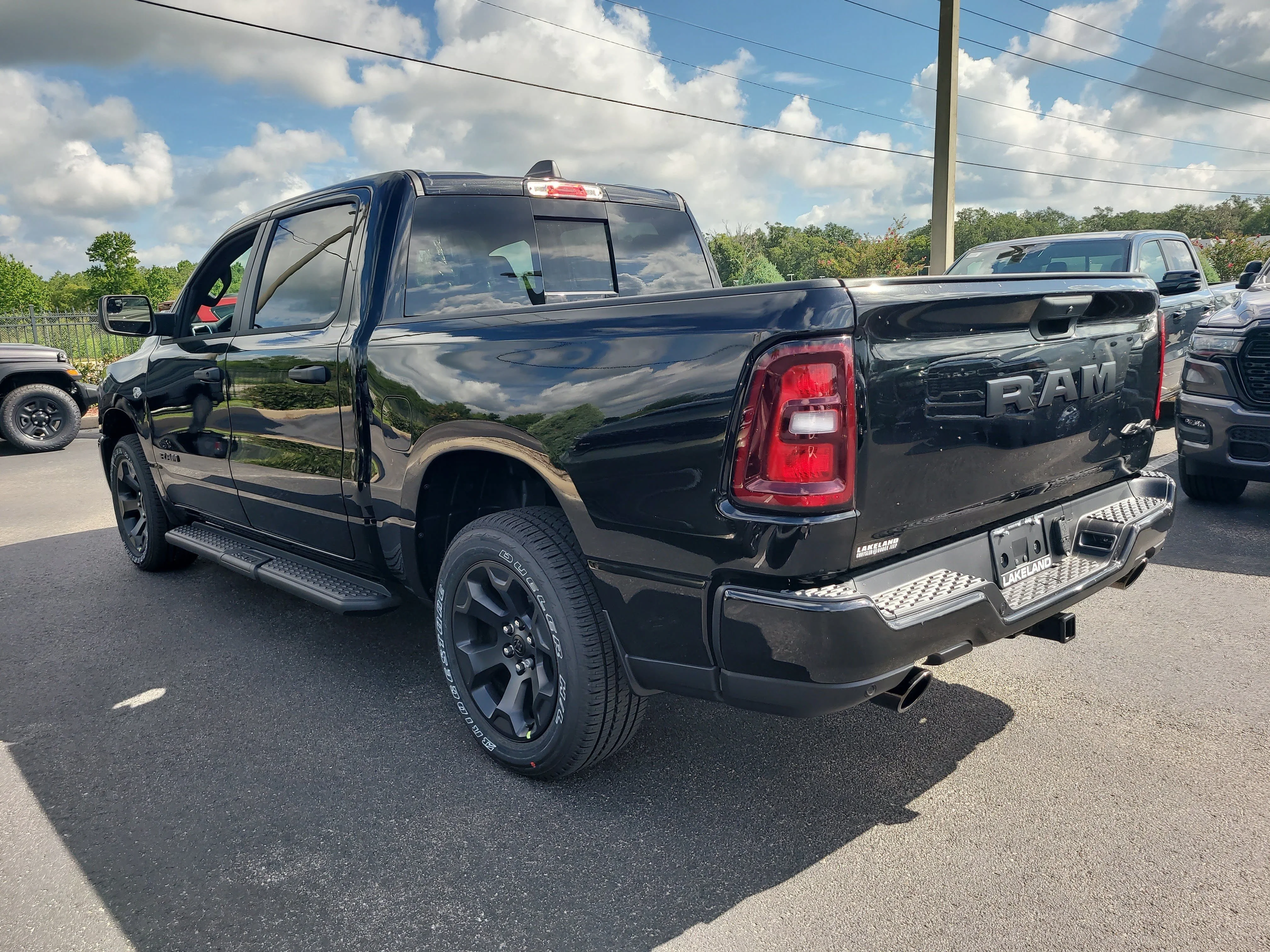 New 2026 Diamond Black Crystal Pearlcoat Ram Express image 8