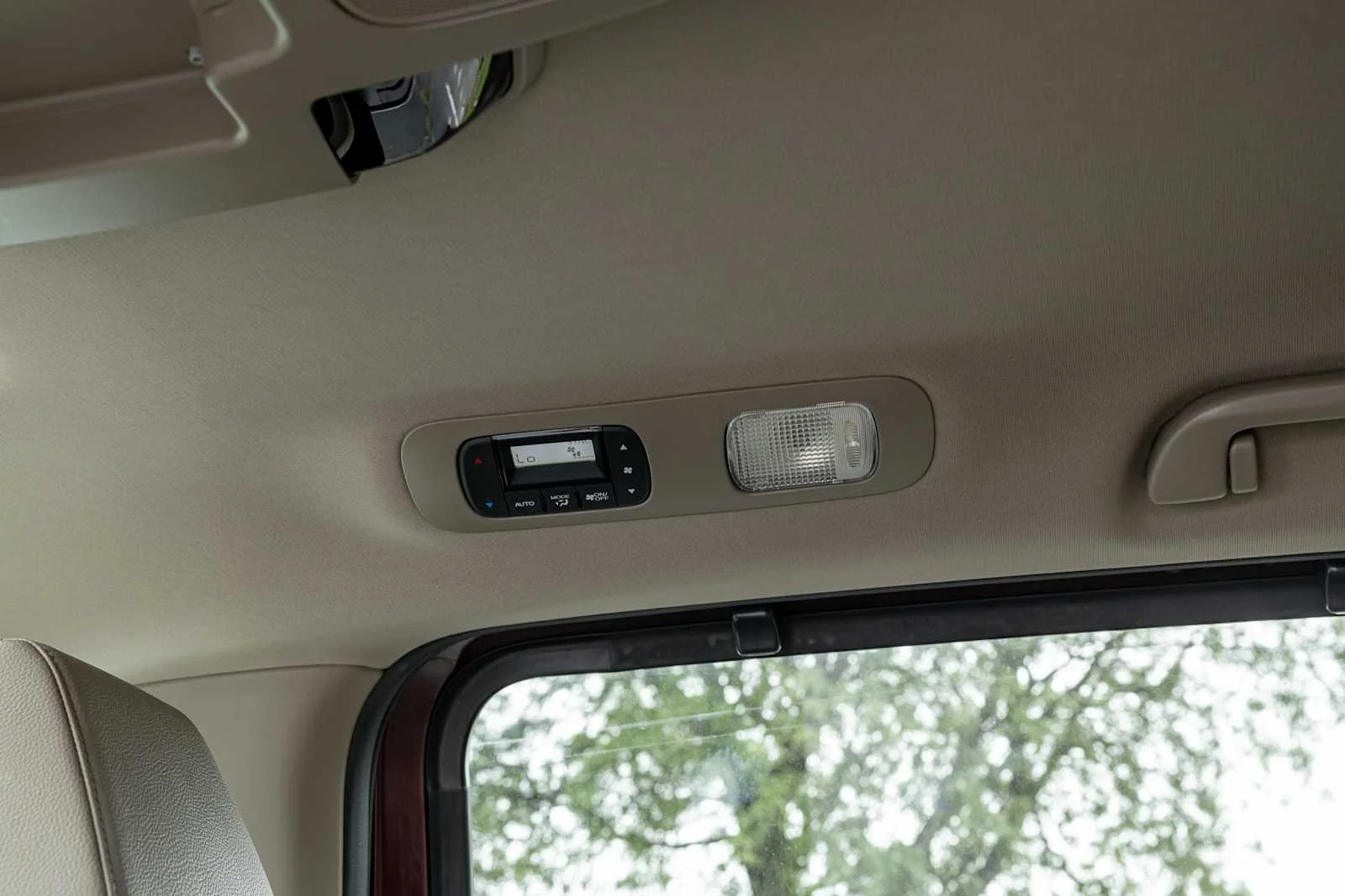 Used 2019 Deep Scarlet Pearl Honda Touring image 32