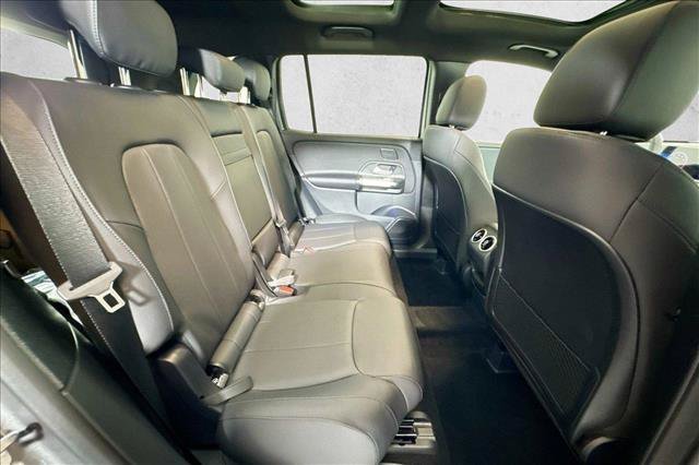 New 2026 Mountain Grey Metallic Mercedes-Benz GLB 250 image 55