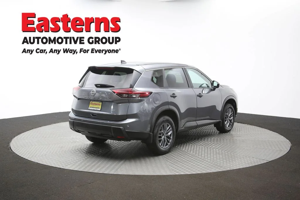 Used 2024 Gray Nissan S image 41