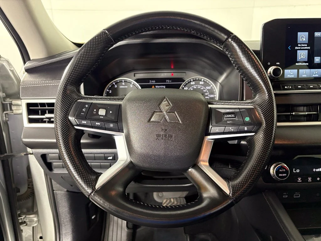 Used 2024 Silver Mitsubishi  image 18