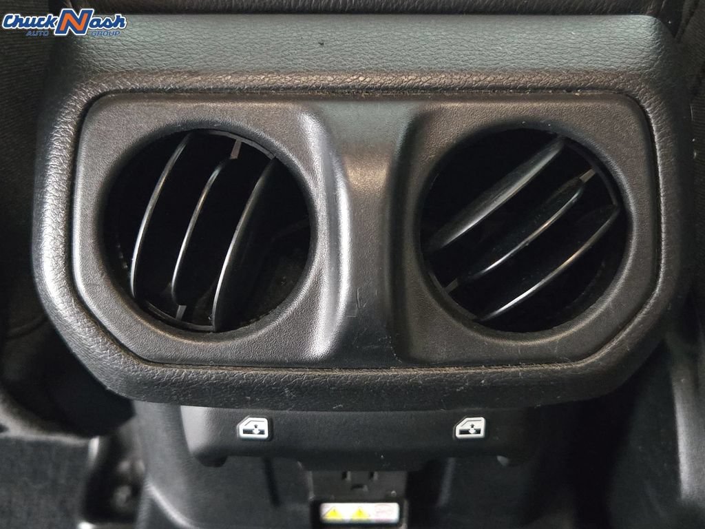 Used 2021  Jeep Mojave image 26