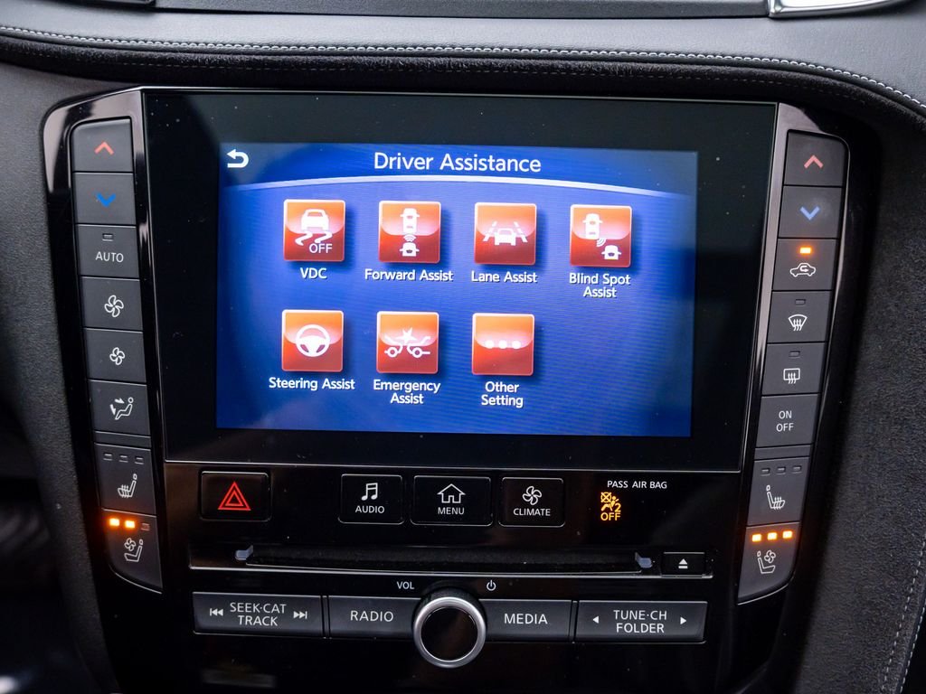 Used 2019 Black Obsidian INFINITI ESSENTIAL image 35