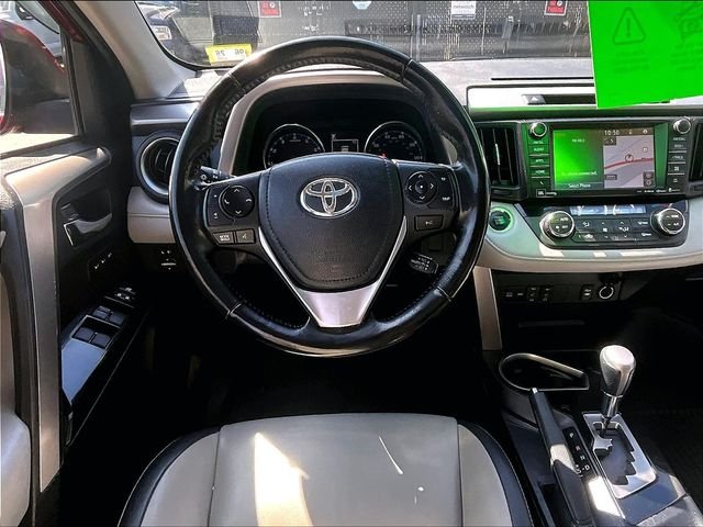 Used 2018 Pearl Toyota Limited image 5
