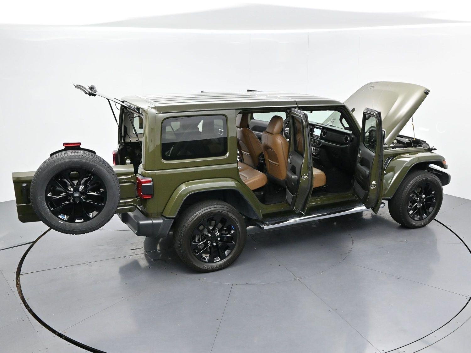 Used 2023 Sarge Green Clearcoat Jeep Sahara image 42