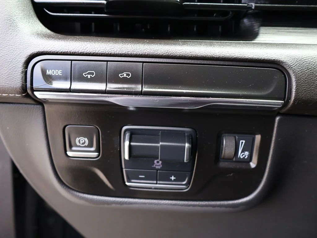 Used 2021 Black Cadillac Premium Luxury image 45