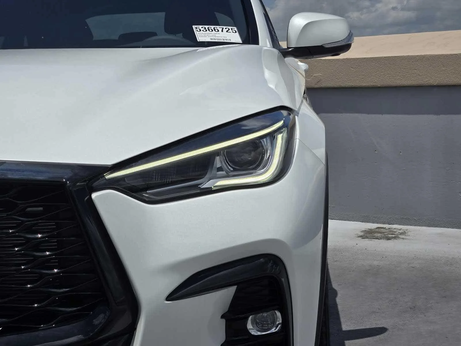 Certified Used 2025 Radiant White INFINITI SPORT image 7